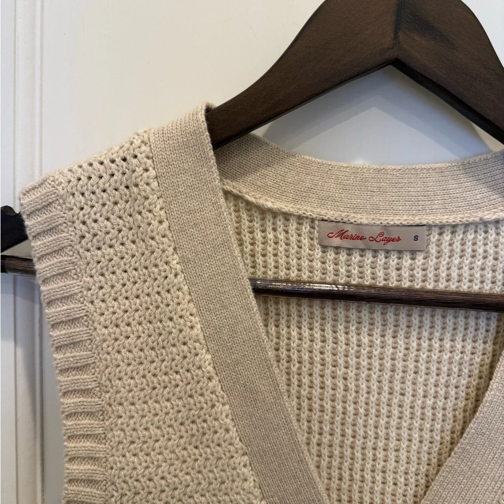 Marine Layer Robin Sweater Vest in Seashell, size Small - Picture 7 of 8